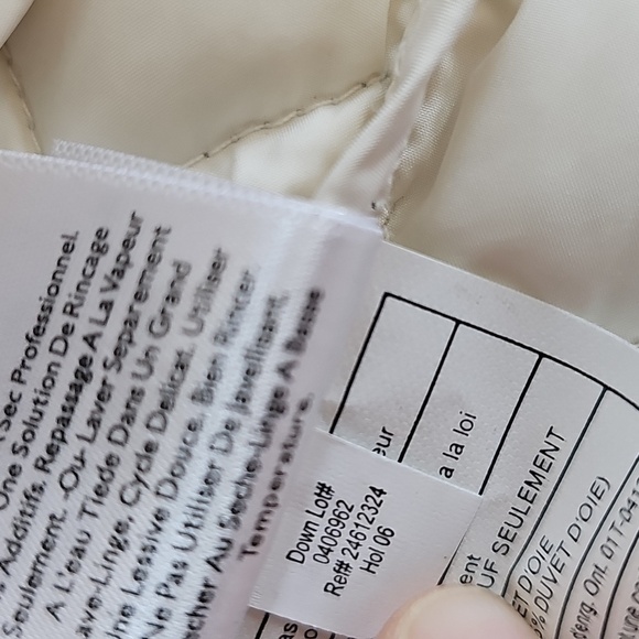 Eddie Bauer Goose Down Diamond Quilted Snowflake Embroidered Vest, Small / SP - Picture 6 of 15